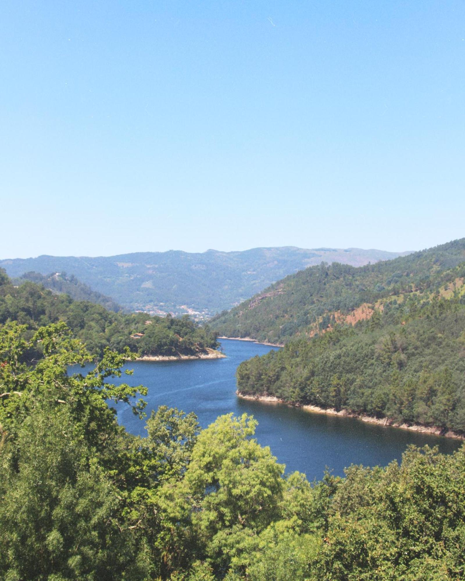 Вилла Geres - Aldeia Turistica De Louredo Виейра-ду-Минью Экстерьер фото